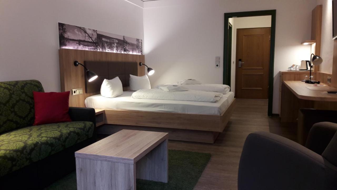 Hotel Ochsen Hoefen an der Enz Bagian luar foto