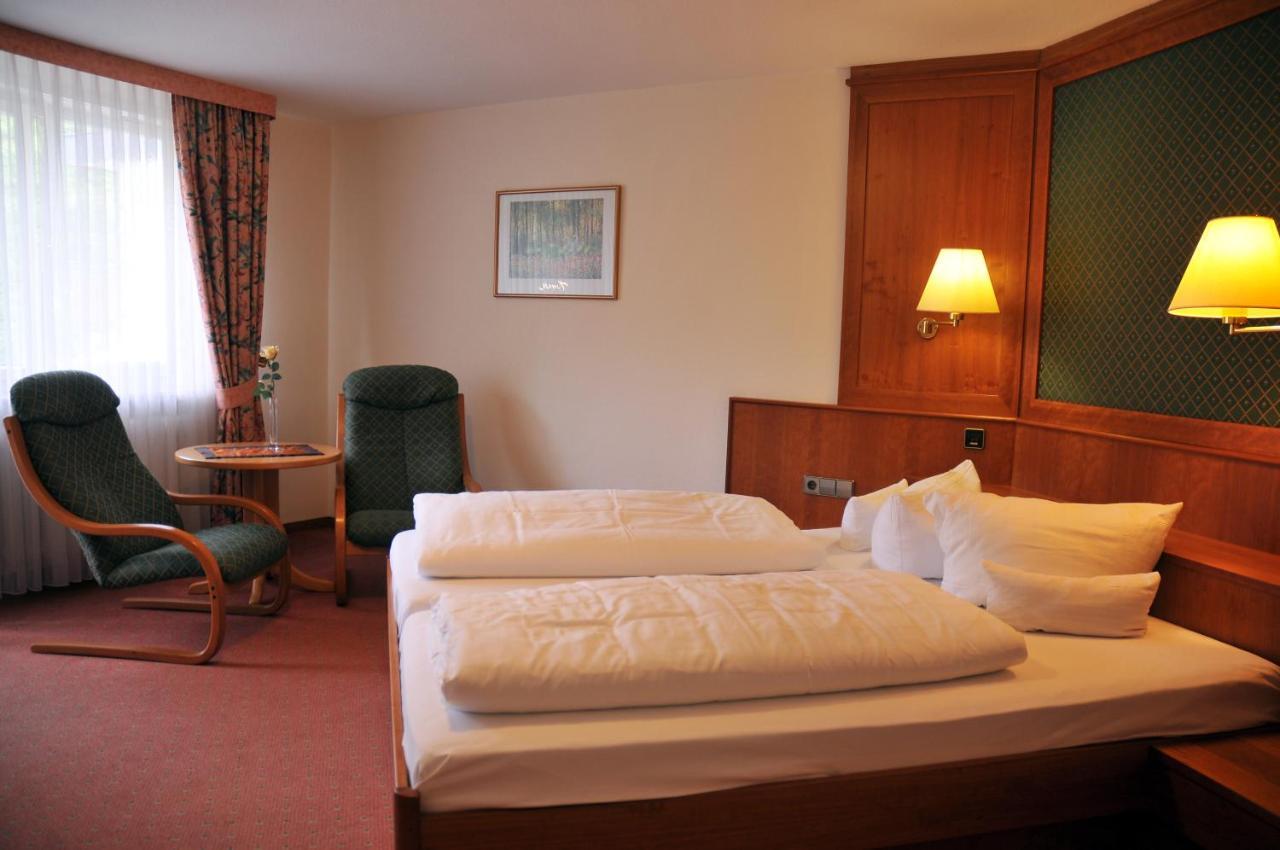 Hotel Ochsen Hoefen an der Enz Bagian luar foto