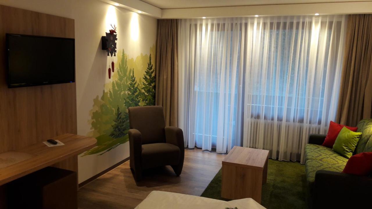 Hotel Ochsen Hoefen an der Enz Bagian luar foto