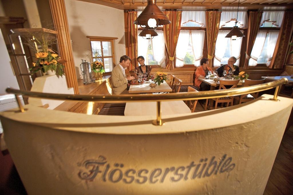 Hotel Ochsen Hoefen an der Enz Bagian luar foto
