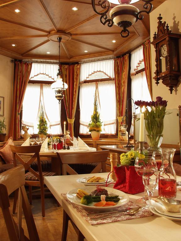 Hotel Ochsen Hoefen an der Enz Bagian luar foto