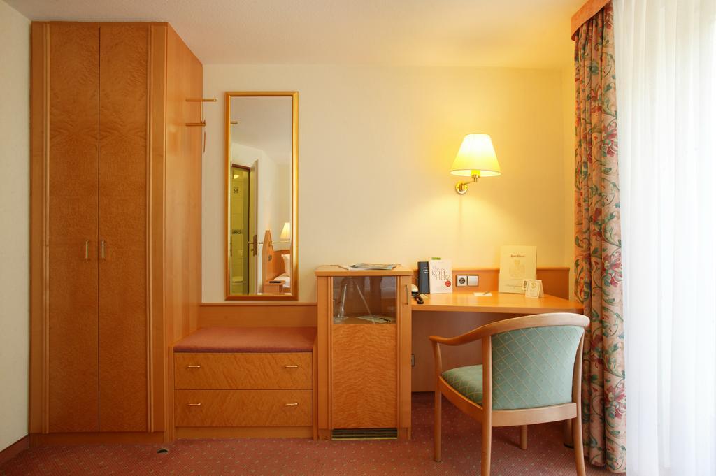 Hotel Ochsen Hoefen an der Enz Bagian luar foto